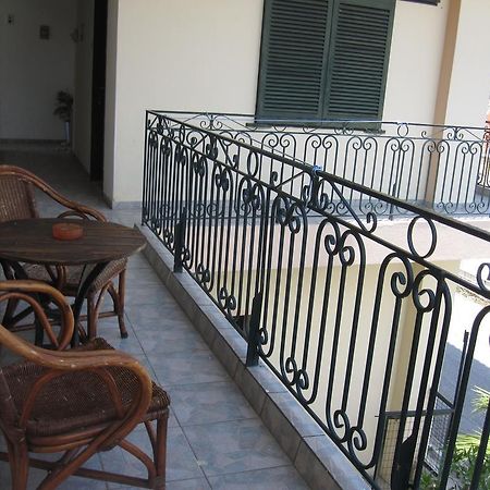 Ferienwohnung Gorgona Milína Exterior foto
