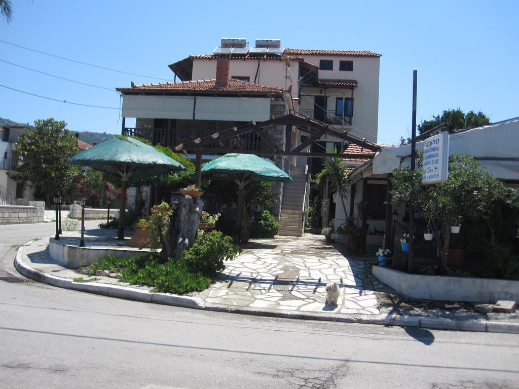 Ferienwohnung Gorgona Milína Exterior foto
