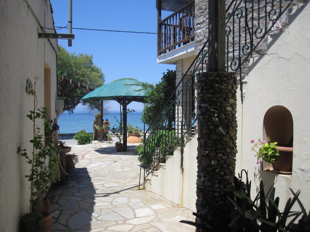Ferienwohnung Gorgona Milína Exterior foto