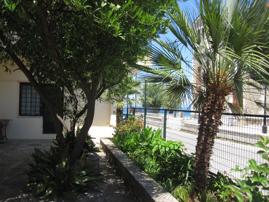 Ferienwohnung Gorgona Milína Exterior foto