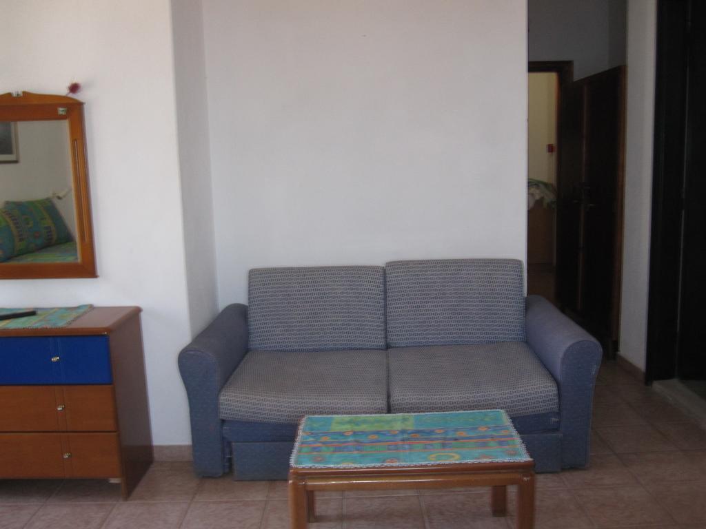 Ferienwohnung Gorgona Milína Exterior foto